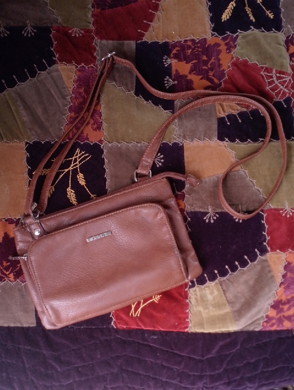 Roots 73 Brown Cross Body Purse With Many Pockets 🙌✨